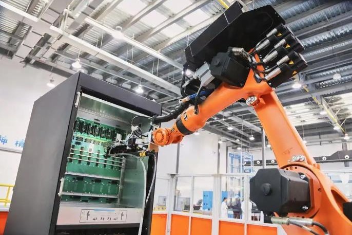 AI моделите фабрично повишават ефективността